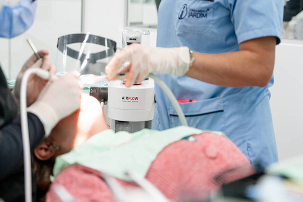 Clínica Médica Jardim - GBT: Higienização Oral Profissional Sem Dor